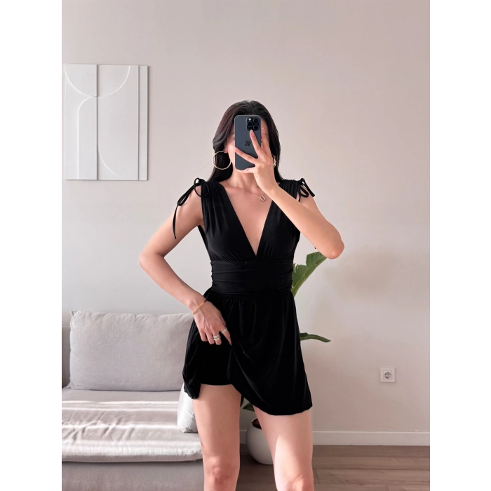 V Yaka Bel Oturtmalı Mini Elbise - SİYAH