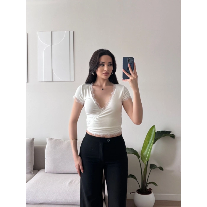 Bel Bağlamalı V Yaka Dantel Crop - BEYAZ