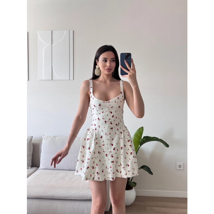 Çiçek Desen Mini Elbise