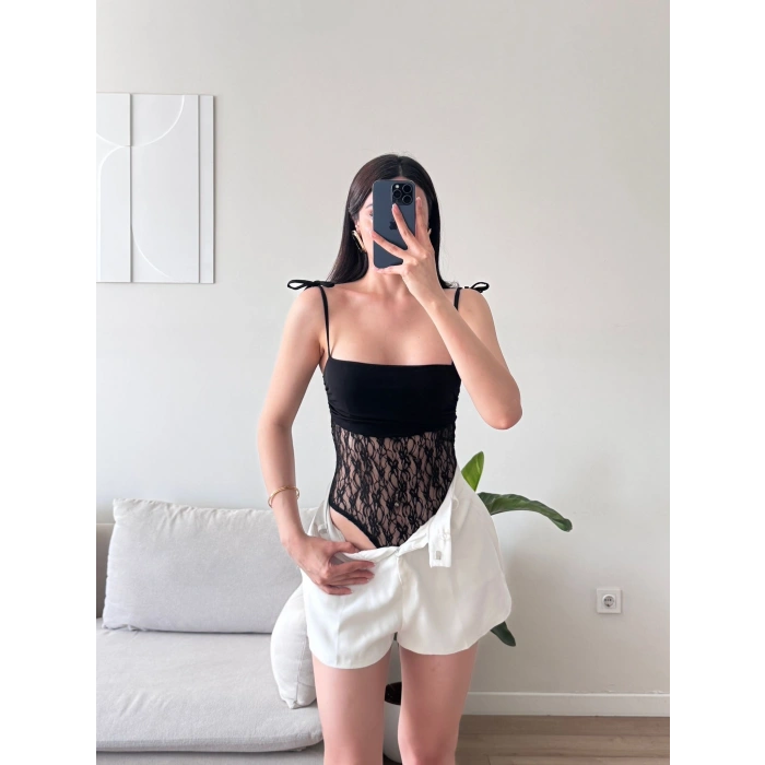 Askılı Güpürlü Bodysuit - SİYAH