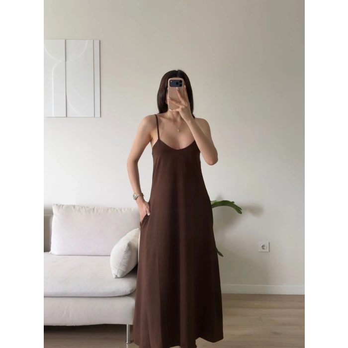 Cepli Airobin Askılı Maxi Elbise - KAHVE