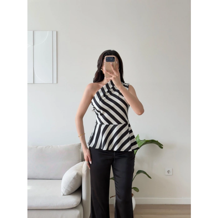 Tek Omuz Bel Oturtmalı Bluz