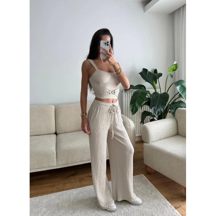 Aksesuar Biyeli Crop & Pantolon Takım - BEJ