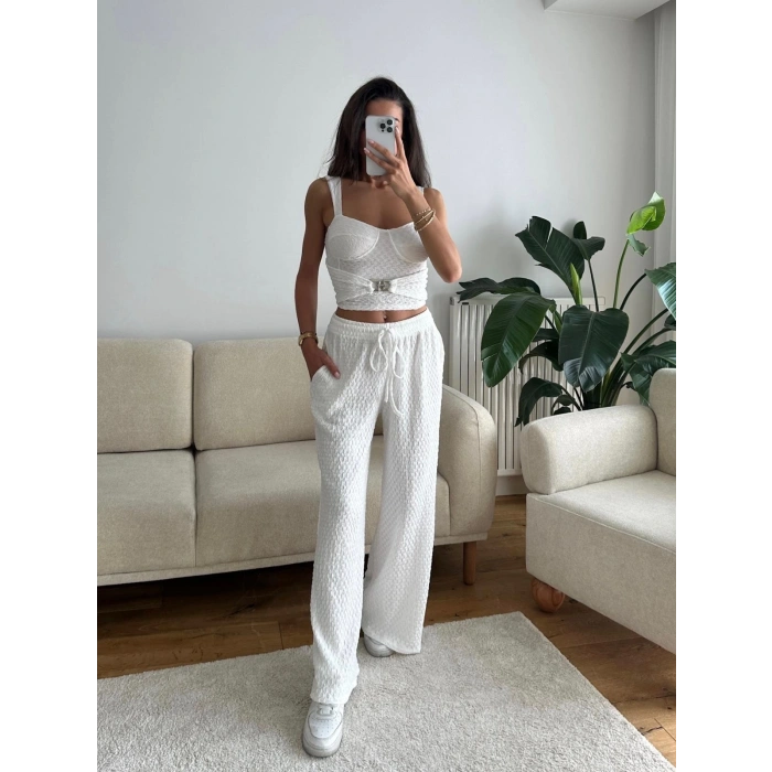 Aksesuar Biyeli Crop & Pantolon Takım - BEYAZ