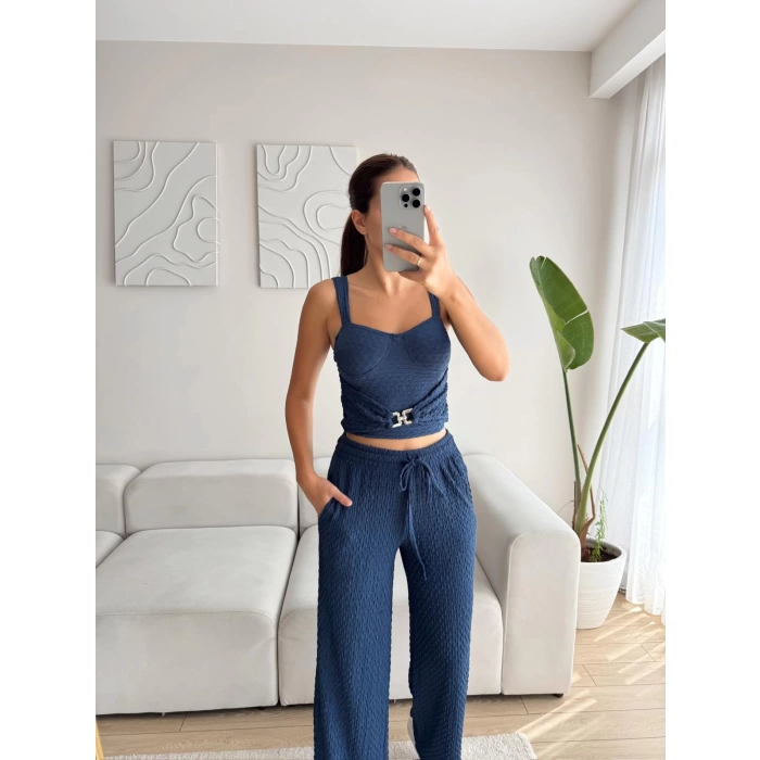 Aksesuar Biyeli Crop & Pantolon Takım - LACİVERT