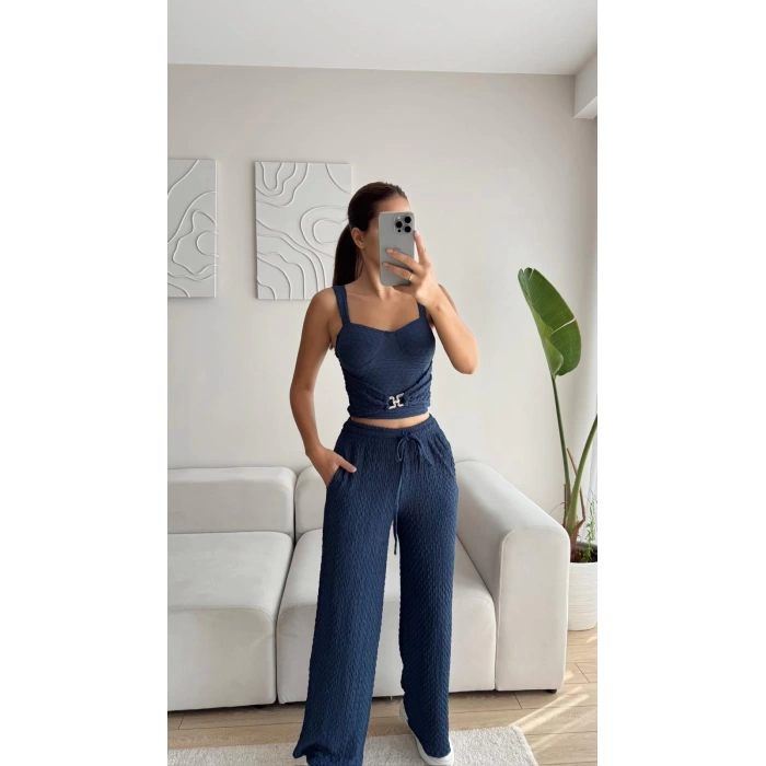 Aksesuar Biyeli Crop & Pantolon Takım - LACİVERT