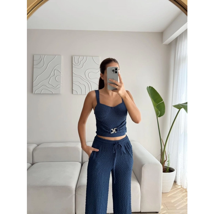 Aksesuar Biyeli Crop & Pantolon Takım - LACİVERT