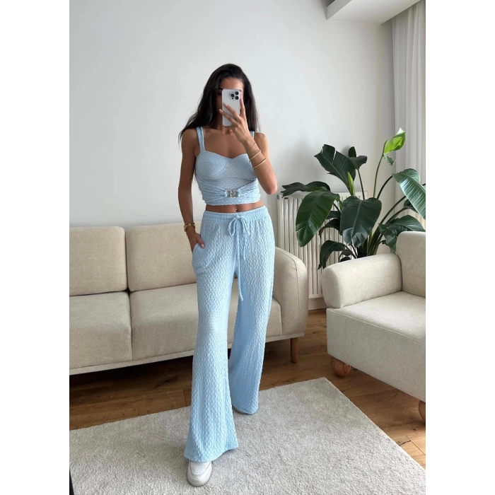 Aksesuar Biyeli Crop & Pantolon Takım - MAVİ