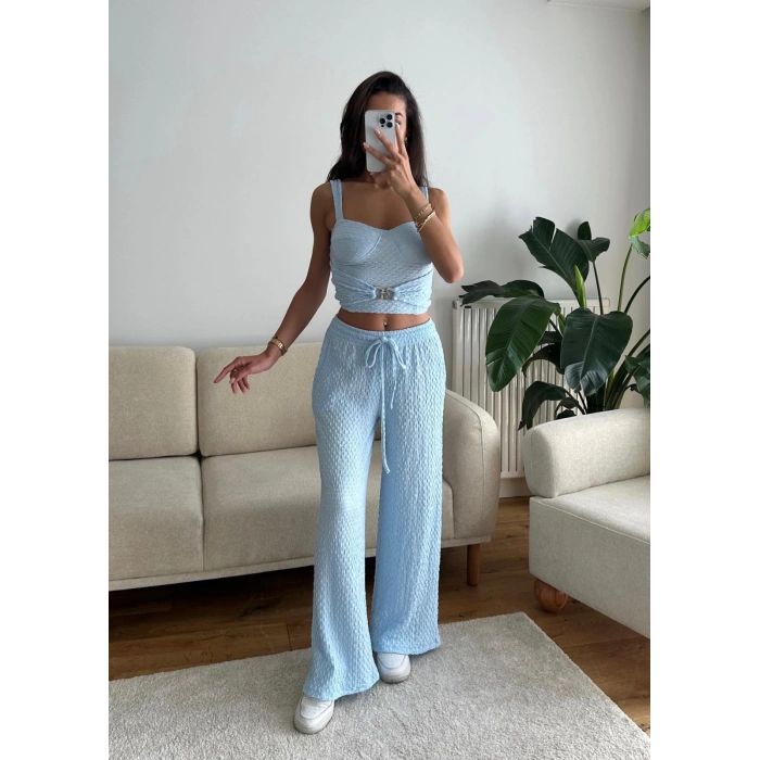 Aksesuar Biyeli Crop & Pantolon Takım - MAVİ