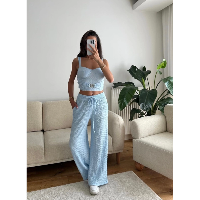 Aksesuar Biyeli Crop & Pantolon Takım - MAVİ