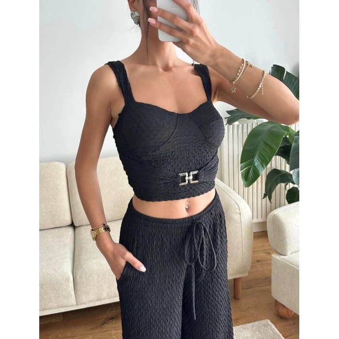 Aksesuar Biyeli Crop & Pantolon Takım - SİYAH