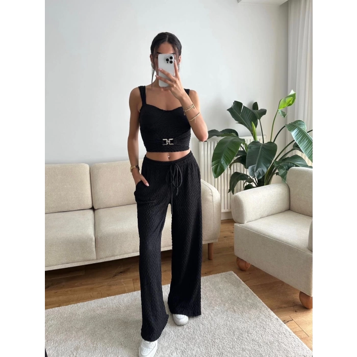 Aksesuar Biyeli Crop & Pantolon Takım - SİYAH