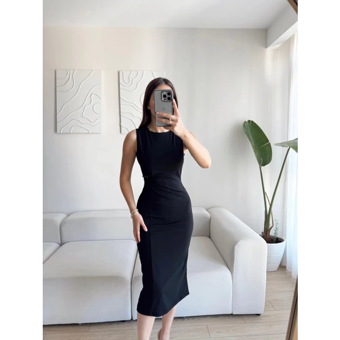 Aksesuar Detay Halter Yaka Elbise - SİYAH
