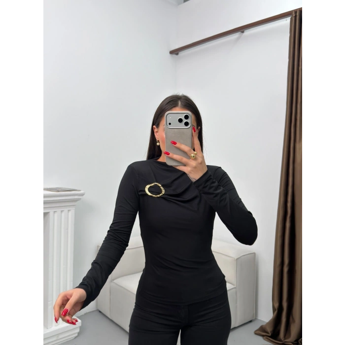 Aksesuarlı Kayık Yaka Bluz - SİYAH