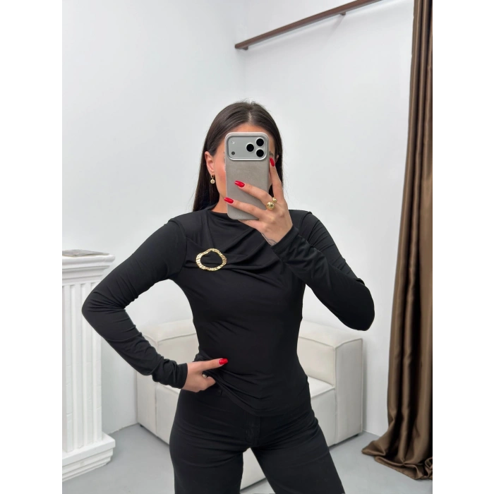 Aksesuarlı Kayık Yaka Bluz - SİYAH