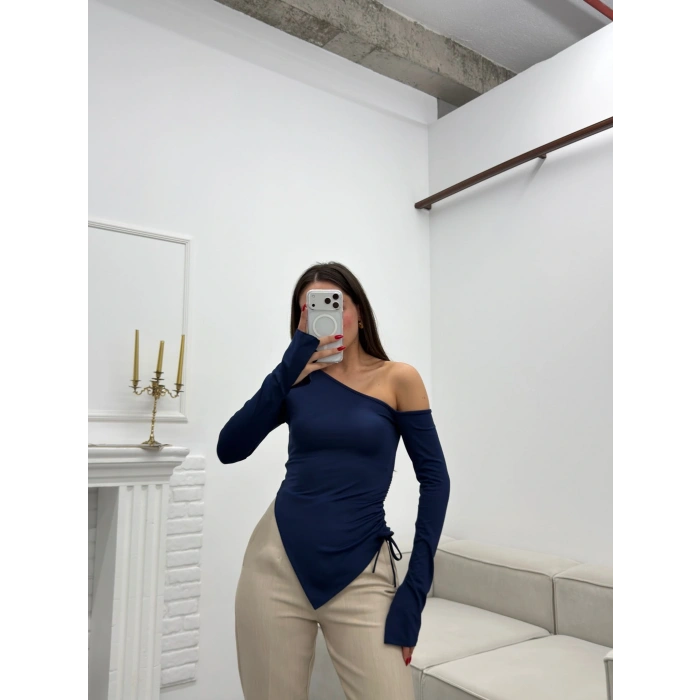 Asimetrik Omuz Dekolte Crop - LACİVERT