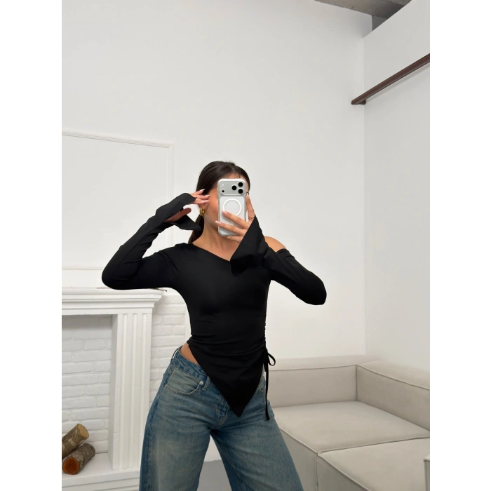 Asimetrik Omuz Dekolte Crop - SİYAH