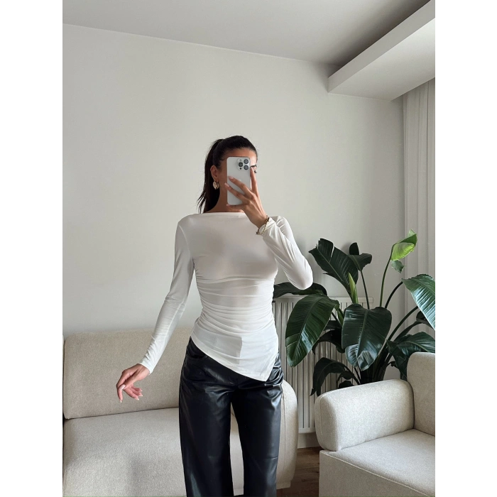 Asimetrik Yan Lastik Bluz - BEYAZ