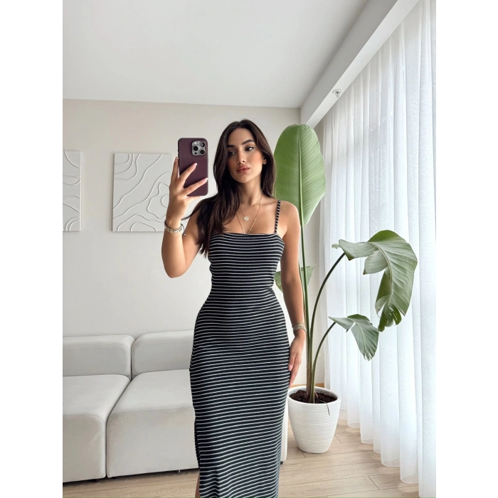 Askılı Derin Yırtmaç Çizgili Uzun Elbise-SİYAH