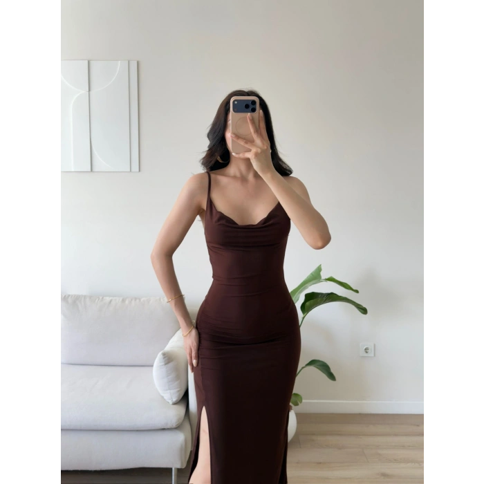 Askılı Derin Yırtmaç Elbise - KAHVE