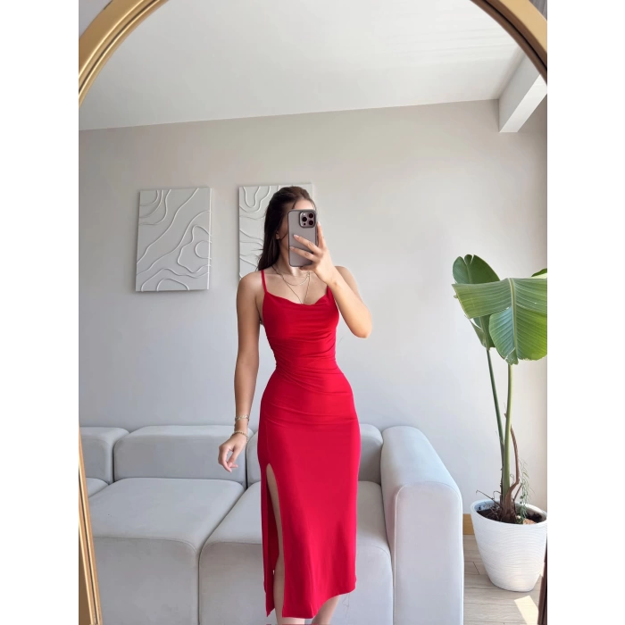 Askılı Derin Yırtmaç Elbise - KIRMIZI