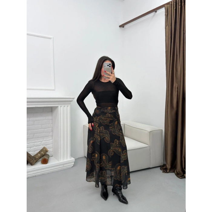 Astarlı Desenli Şifon Etek - SİYAH