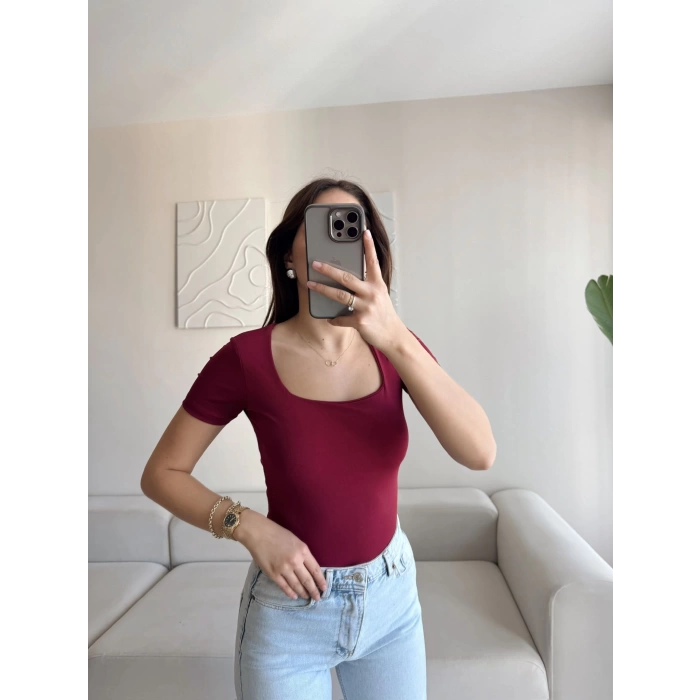 Astarlı Kare Yaka Bluz - BORDO