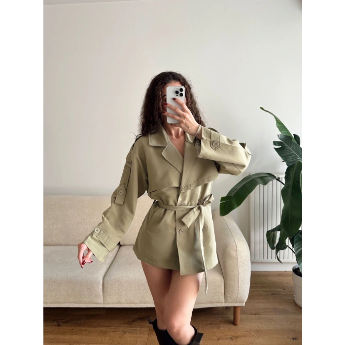 Astarlı Kruvaze Yaka Trençkot - YEŞİL