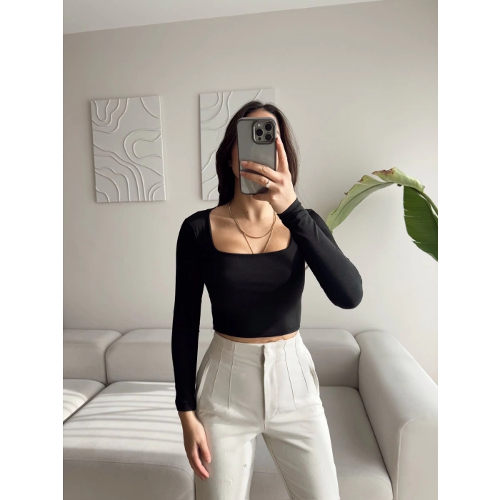 Astarlı U Yaka Crop - SİYAH