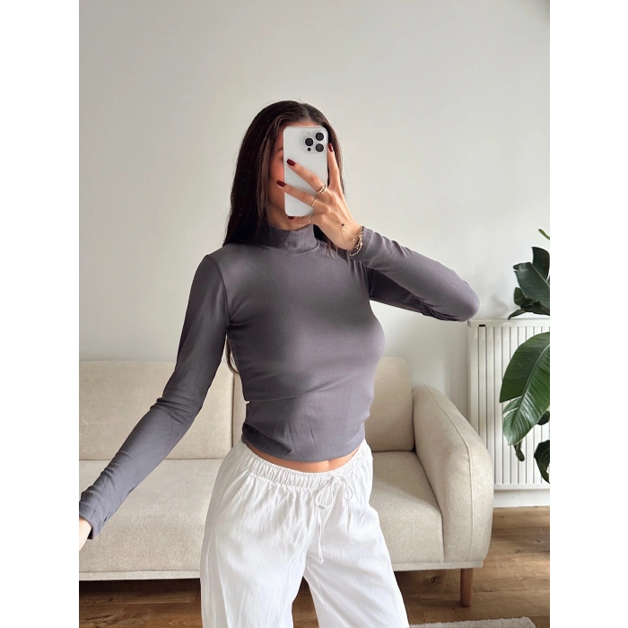 Balıkçı Yaka Buzzy Crop - GRİ