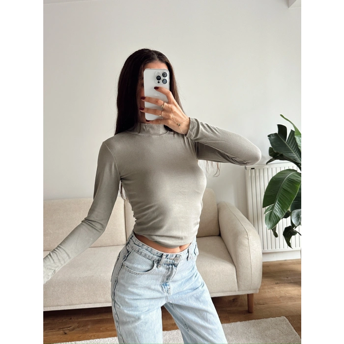 Balıkçı Yaka Buzzy Crop - MİNT