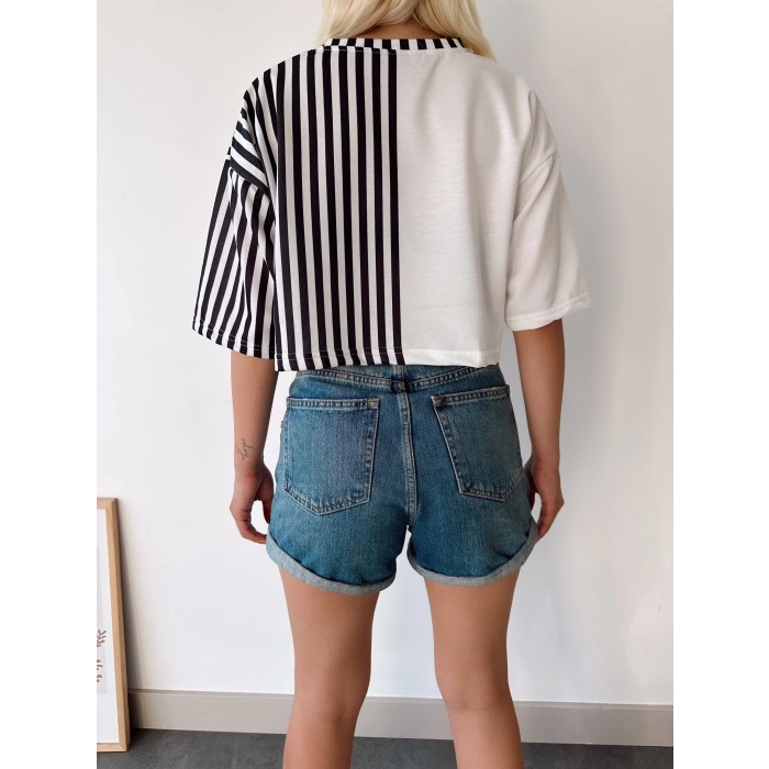 Barbie Dikine Çizgili Crop T-shirt