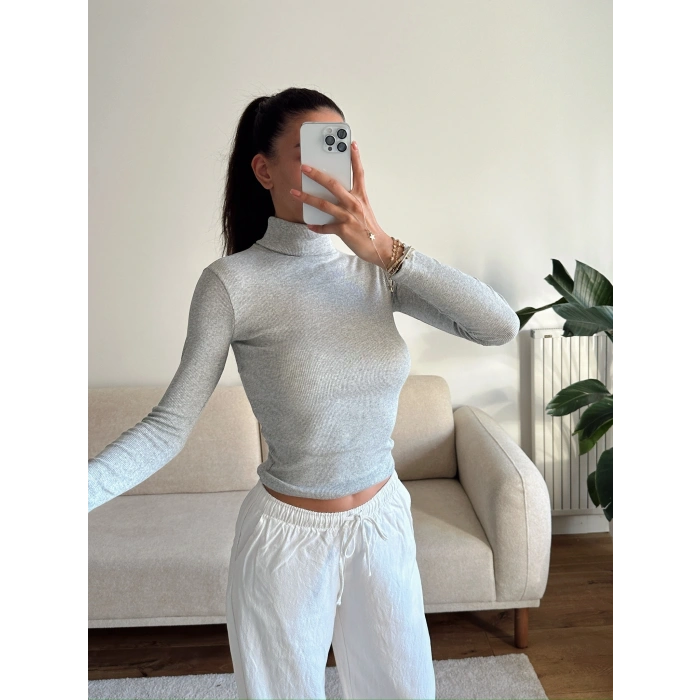 Basic Balıkçı Yaka Fit Bluz - GRİ