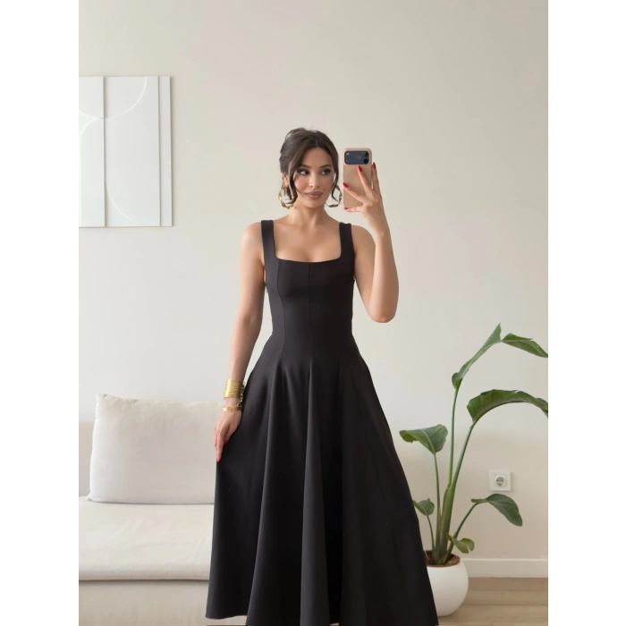 Kare Yaka Prenses Elbise - SİYAH