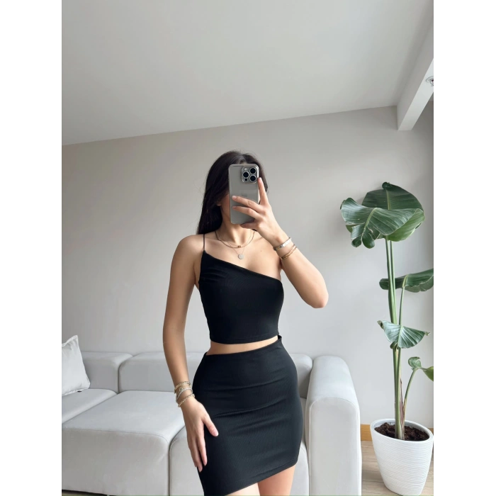 Bel Dekolte Omuz Detay Elbise-SİYAH