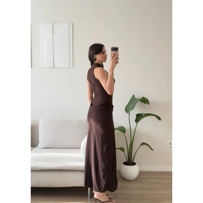 Bel Drape Halter Yırtmaçlı Elbise - KAHVE