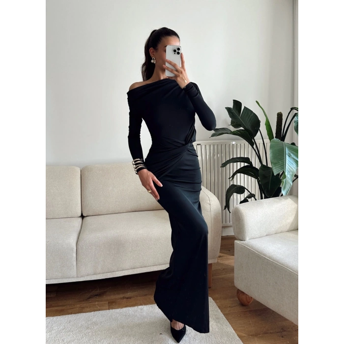 Bel Kruvaze Kayık Yaka Elbise - SİYAH