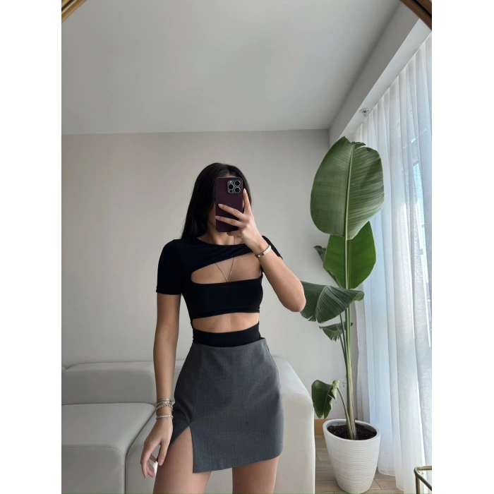 Bel Ve Göğüs Dekolteli Bodysuit