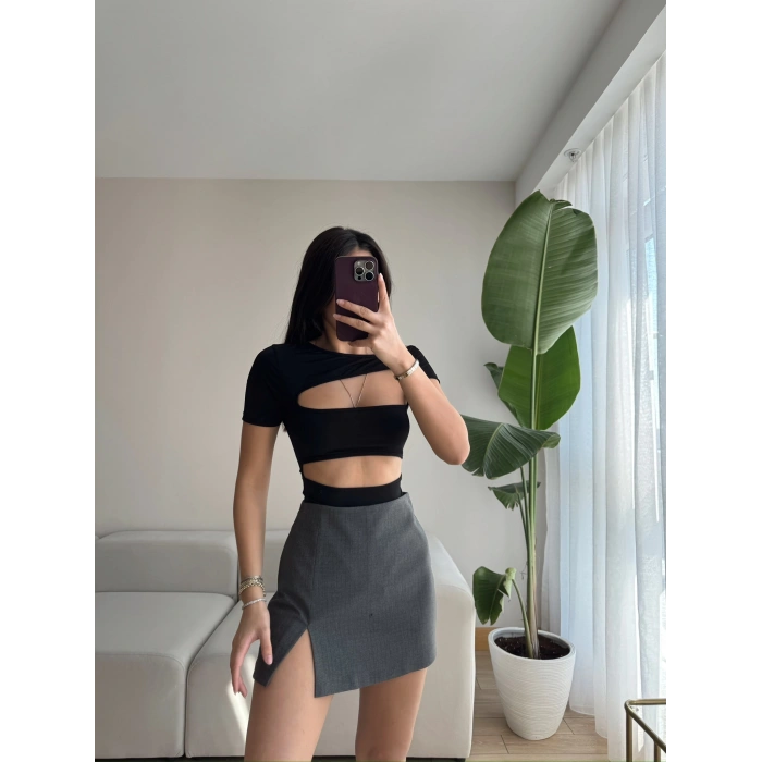 Bel Ve Göğüs Dekolteli Bodysuit