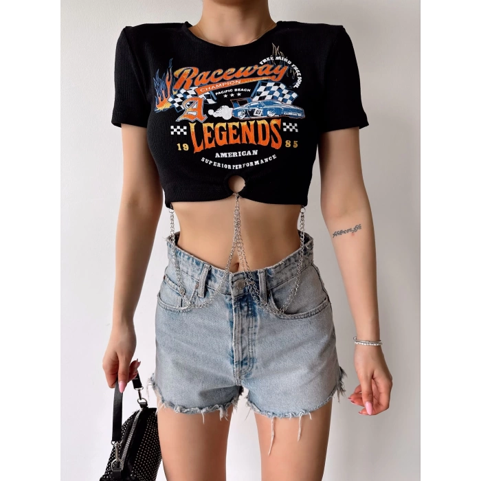 Bel Zincirli Halka Detay Crop T-shirt