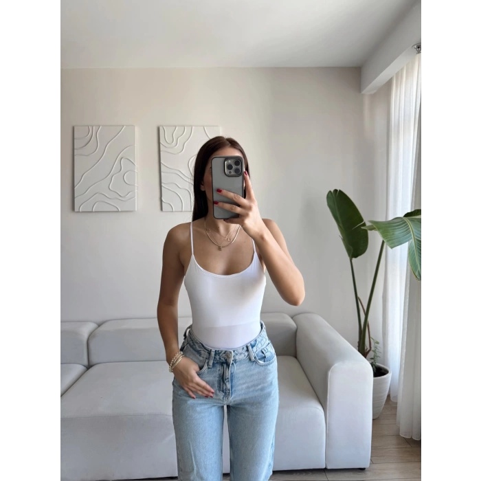 Biyeli Askılı Bodysuit - BEYAZ