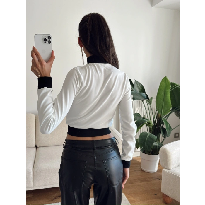 Biyeli Crop Hırka - BEYAZ