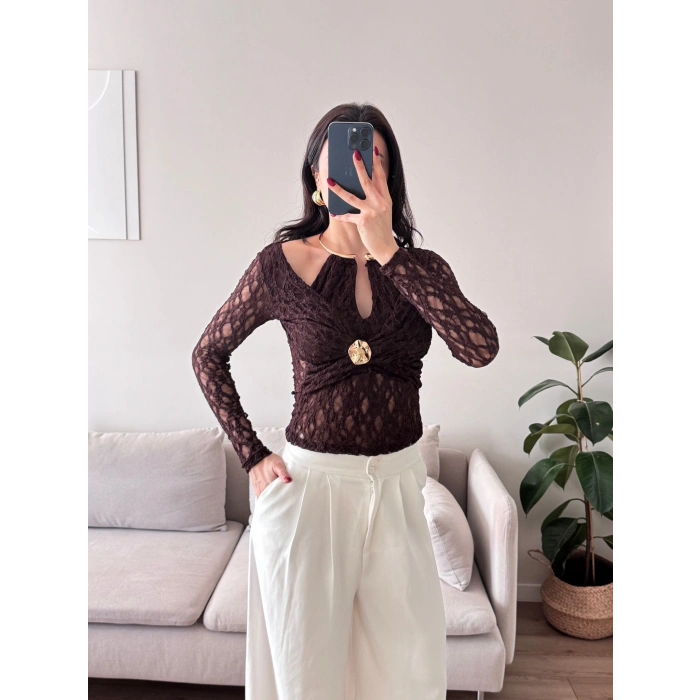 Boyun Aksesuar Dantel Bluz - KAHVE