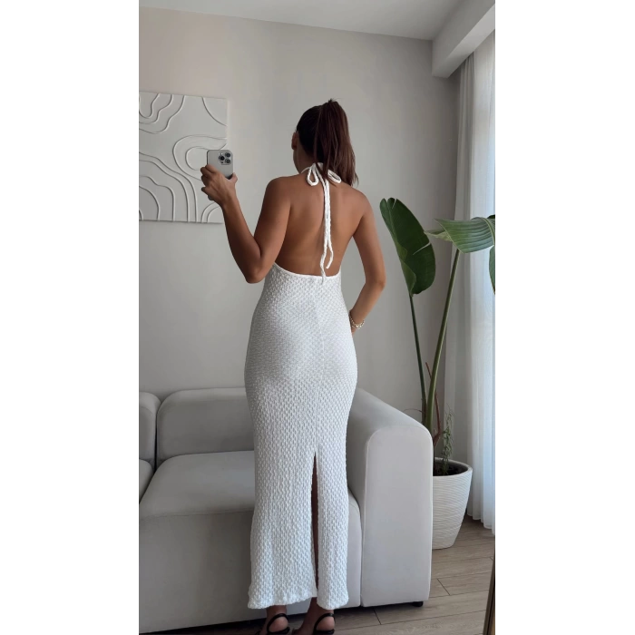Boyun Askılı Arka Yırtmaç Elbise - BEYAZ