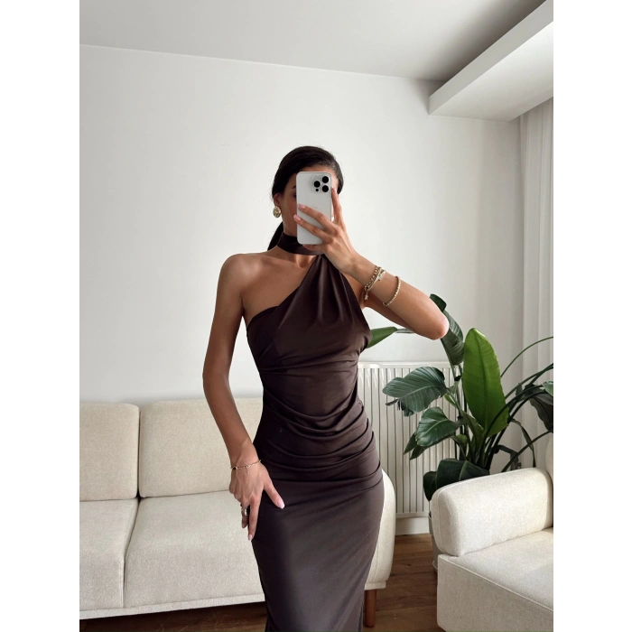 Boyun Bağlamalı Drapeli Elbise - KAHVE