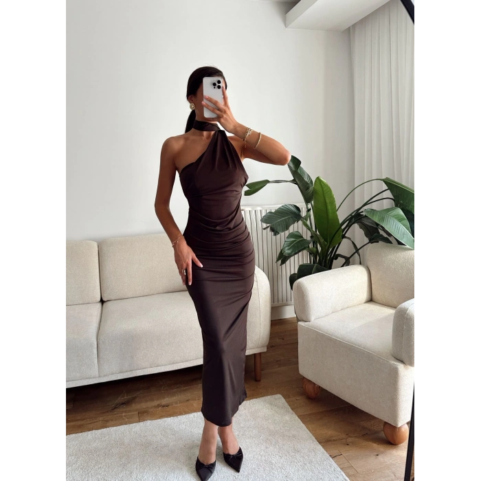 Boyun Bağlamalı Drapeli Elbise - KAHVE