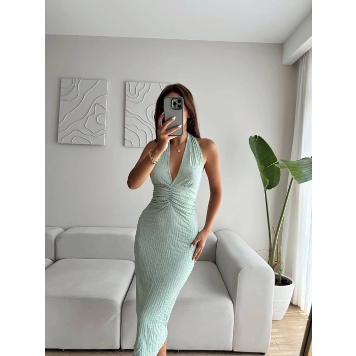 Boyun Bağlamalı Yırtmaçlı Elbise - YEŞİL