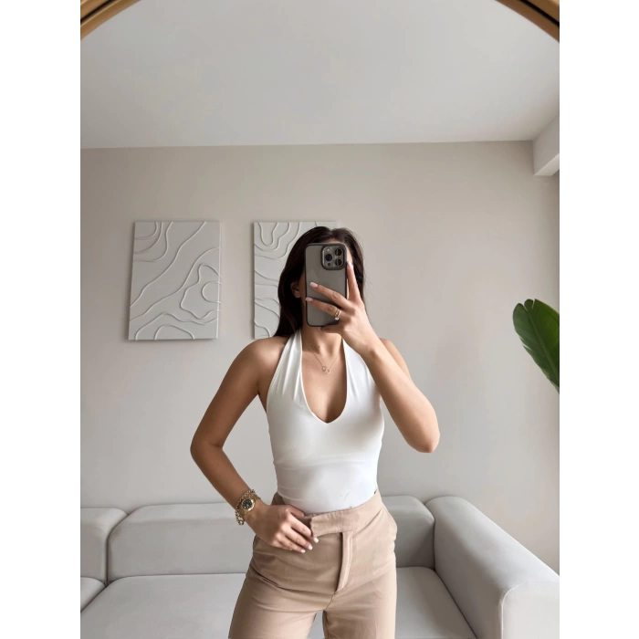 Boyun Geçmeli Bodysuit - BEYAZ