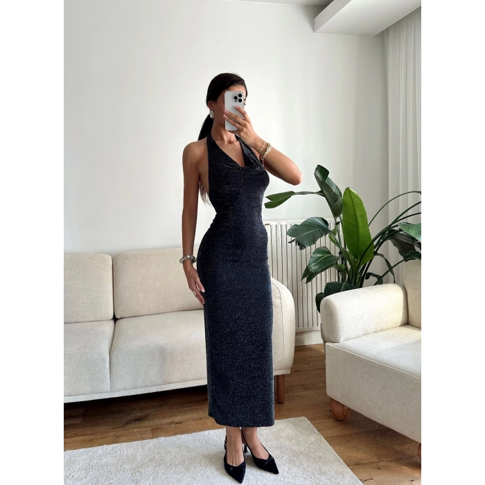 Boyun Geçmeli Simli Elbise