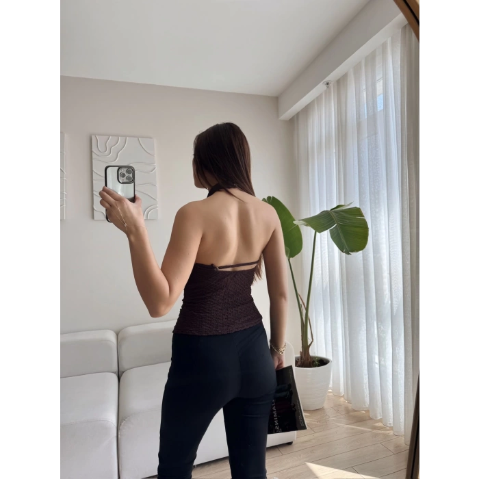 Boyun Geçmeli Sırt Dekolte Crop - KAHVE